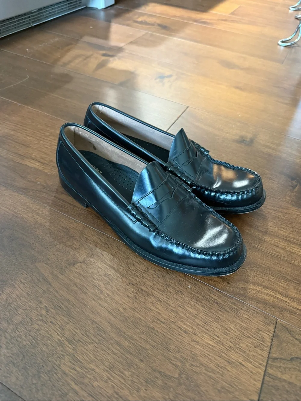 GH Bass Weejuns Men's Black Penny Loafers